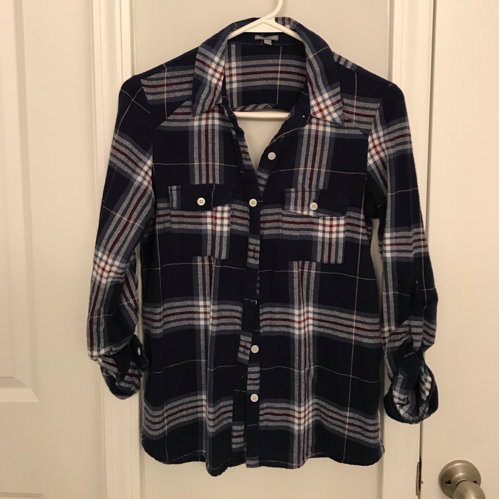 Adorable cutout back plaid 3/4 sleeve blouse